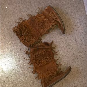 Minnetonka boots 8/10 condition